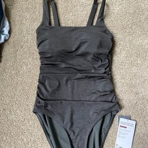 Athleta Aqualuxe one piece swimsuit XS NWT